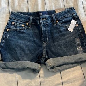 GAP NWT Denim shorts Sz 4/27